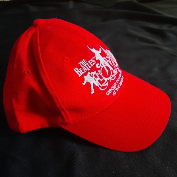 The Beatles Cirque Du Soliel LOVE, Red Cap Mirage Casino, Las Vegas - Picture 4 of 12